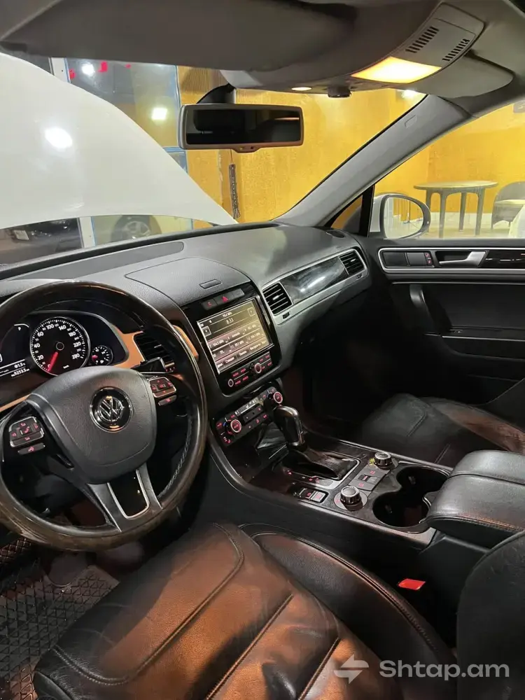 Perfect 2012 Volkswagen Touareg 3