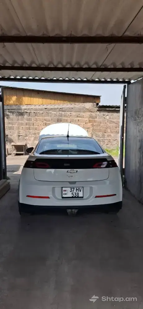 2013 Chevrolet Volt 3