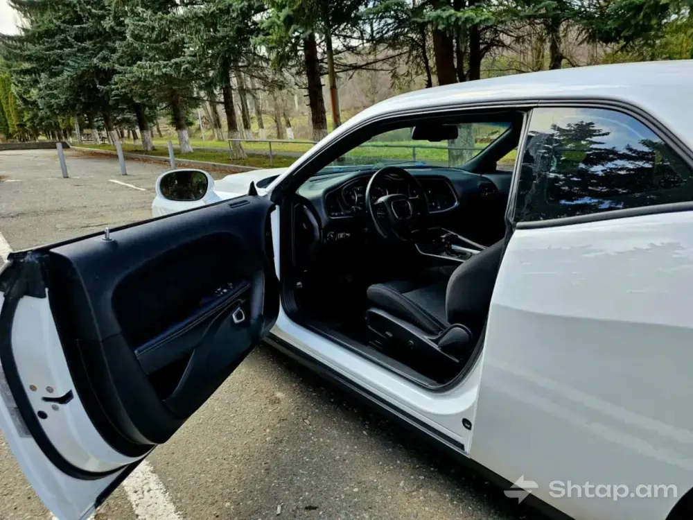 Վաճառվում է 2018 Dodge Challenger 2