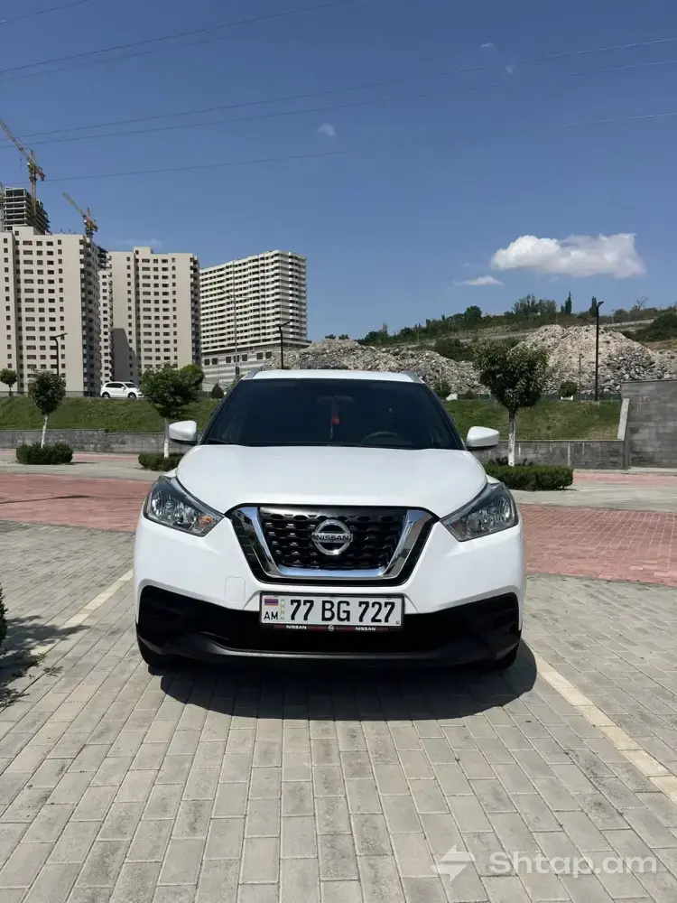 Идеальный Nissan Kicks 2018 года 0
