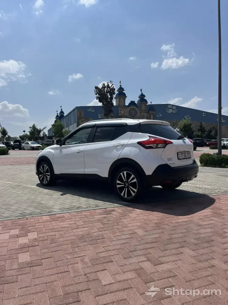Идеальный Nissan Kicks 2018 года 2