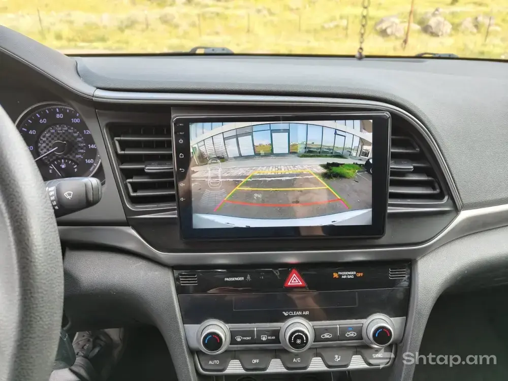 Վաճառվում է 2019 Hyundai Elantra 4