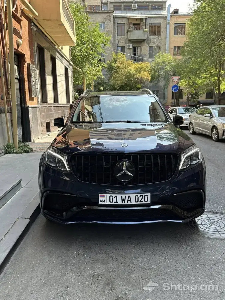 Buy a Luxurious 2019 Mercedes-Benz GLS-Class 0