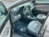 Buy Hyundai Elantra 2019 image thumbnail 3