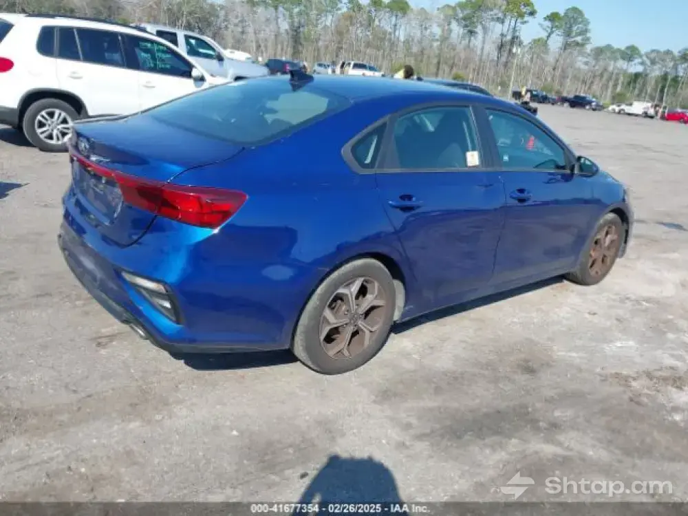 Վաճառվում է 2021 KIA Forte Lxs մեքենա՝ կապույտ գույնով 3