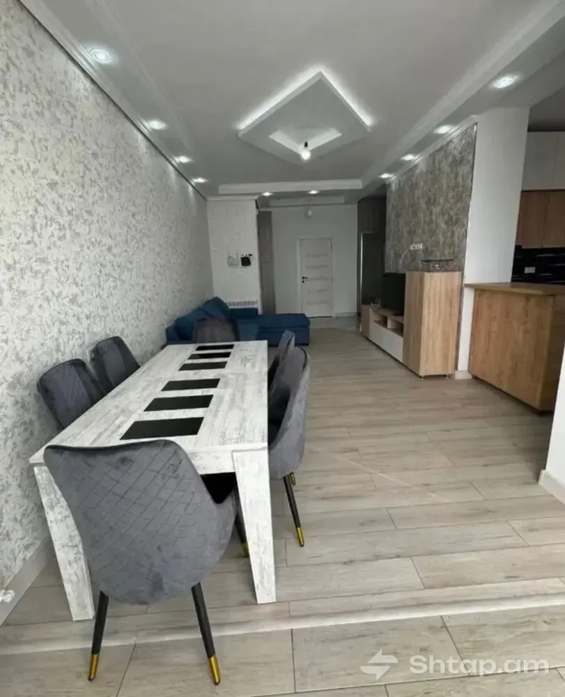 3-Room Apartment in Erebuni 0