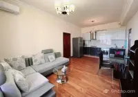 3-Room Apartment in Glendale Hills image thumbnail 0
