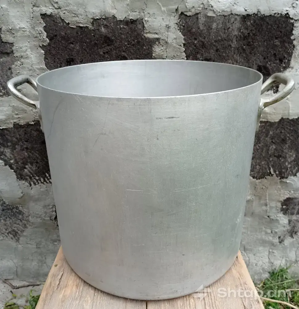 Վաճառվում է 50 Լիտր Մետաղական Կաթսա 0