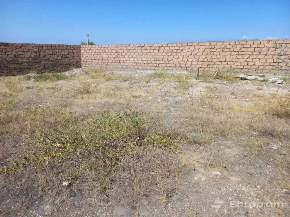 800 m² Plot in Nubarashen 4