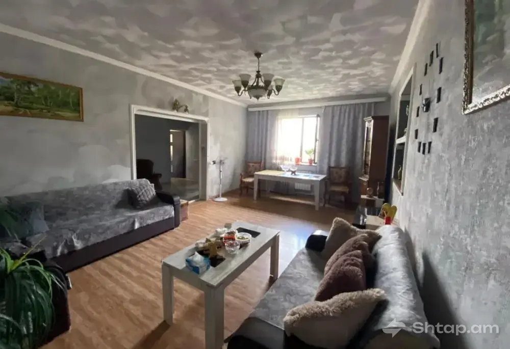 Summer House for Sale in Ptghunk 2