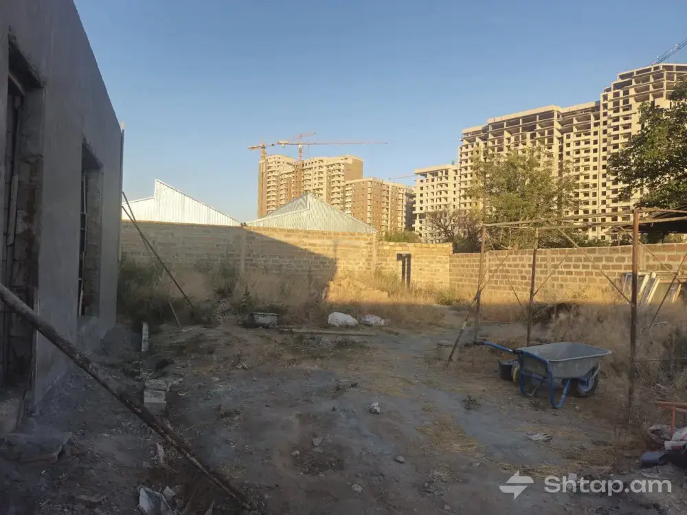 Space for Sale on Arno Babajanyan Street 2