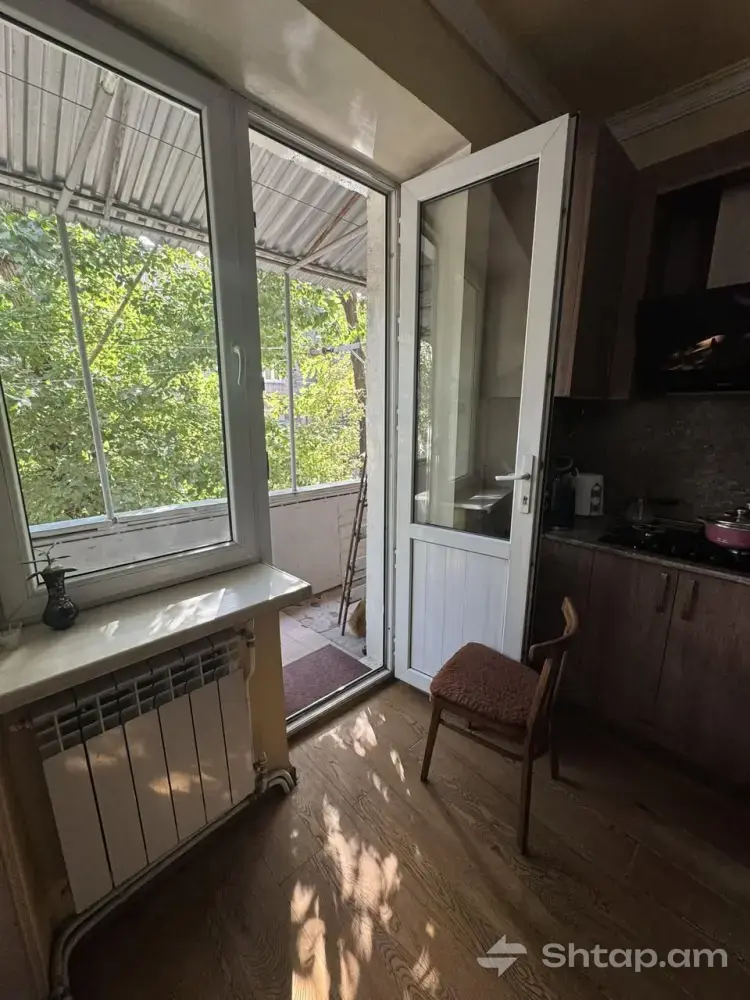 Wonderful Apartment on Papazyan Street 4
