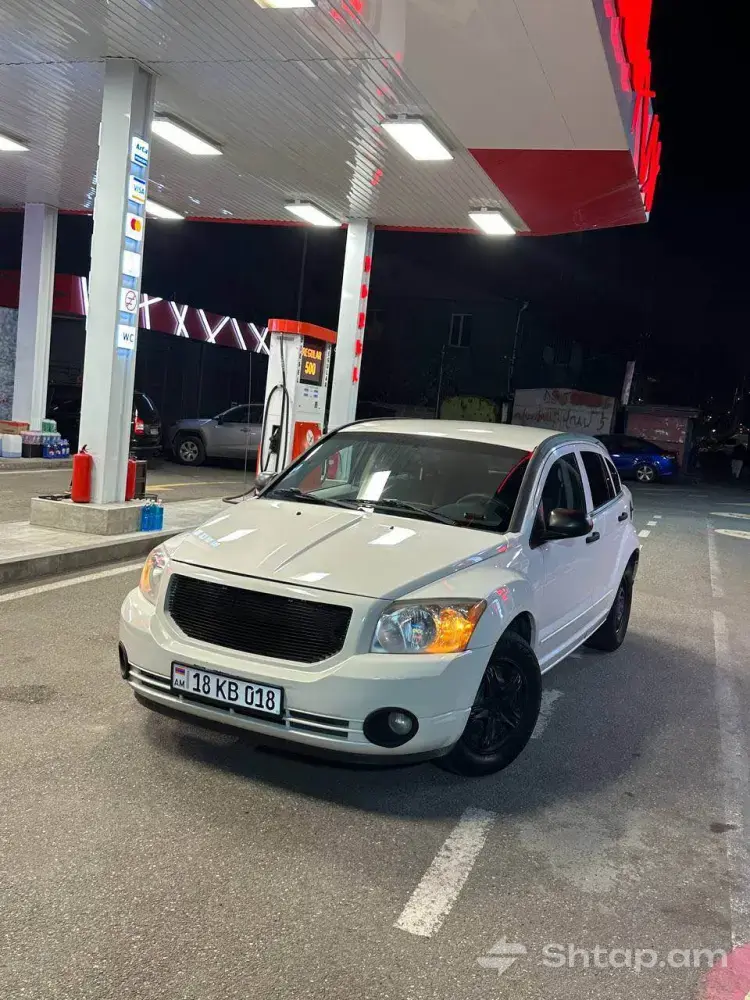 Автомобиль Dodge Caliber 2007 года в хорошем состоянии 0