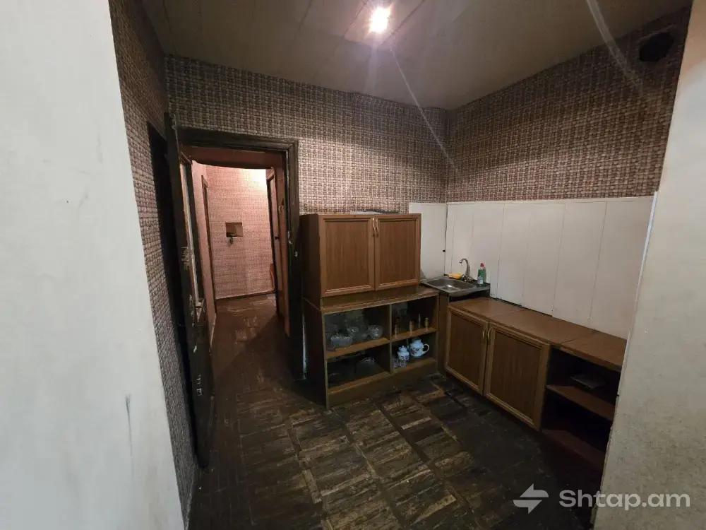 Cozy Apartment in Gyumri with Partial Renovation 4