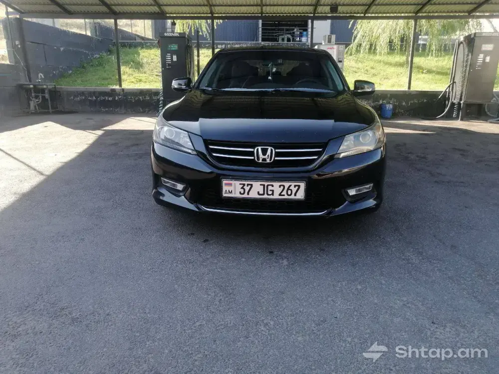 Վաճառվում է Honda Accord 2013 0