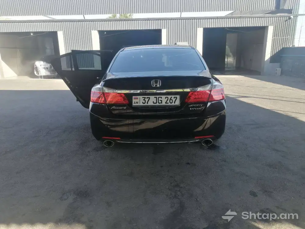 Վաճառվում է Honda Accord 2013 2