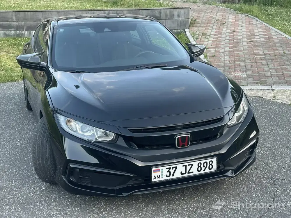 Վաճառվում է Honda Civic Coupe 2018թ.՝ սև գույնի 0