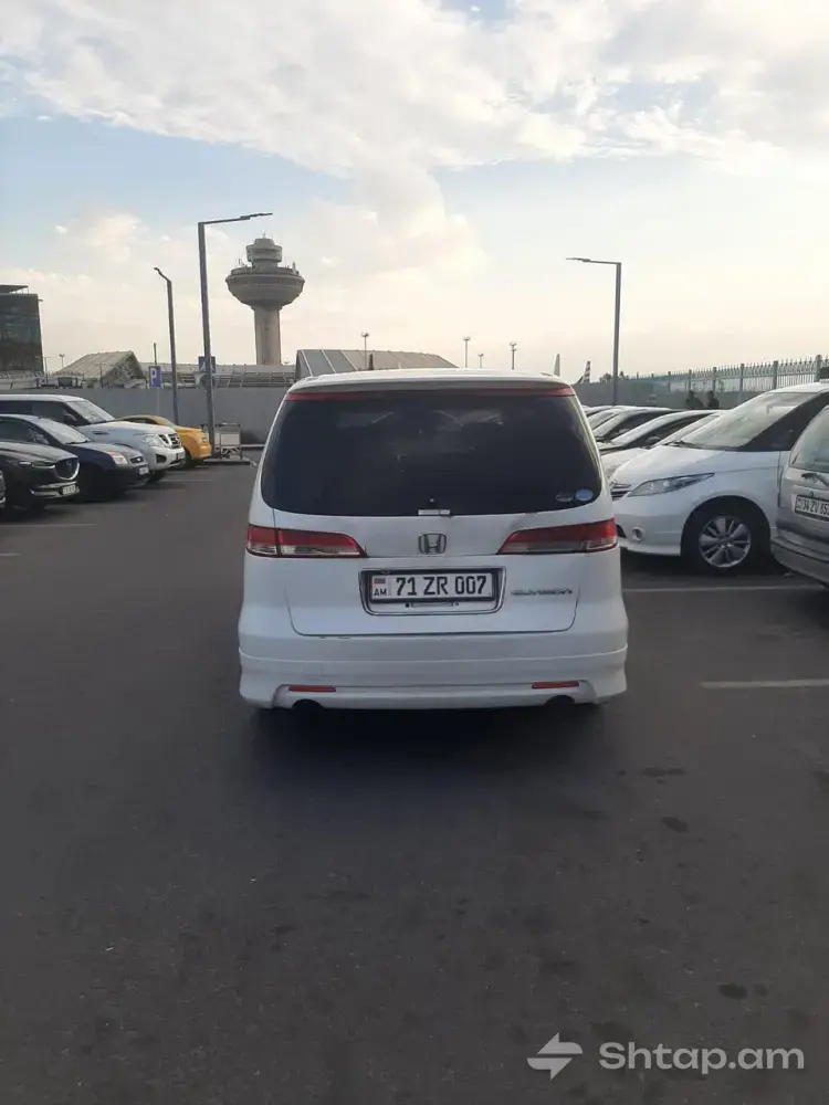 Excellent Honda Elysion Available 3