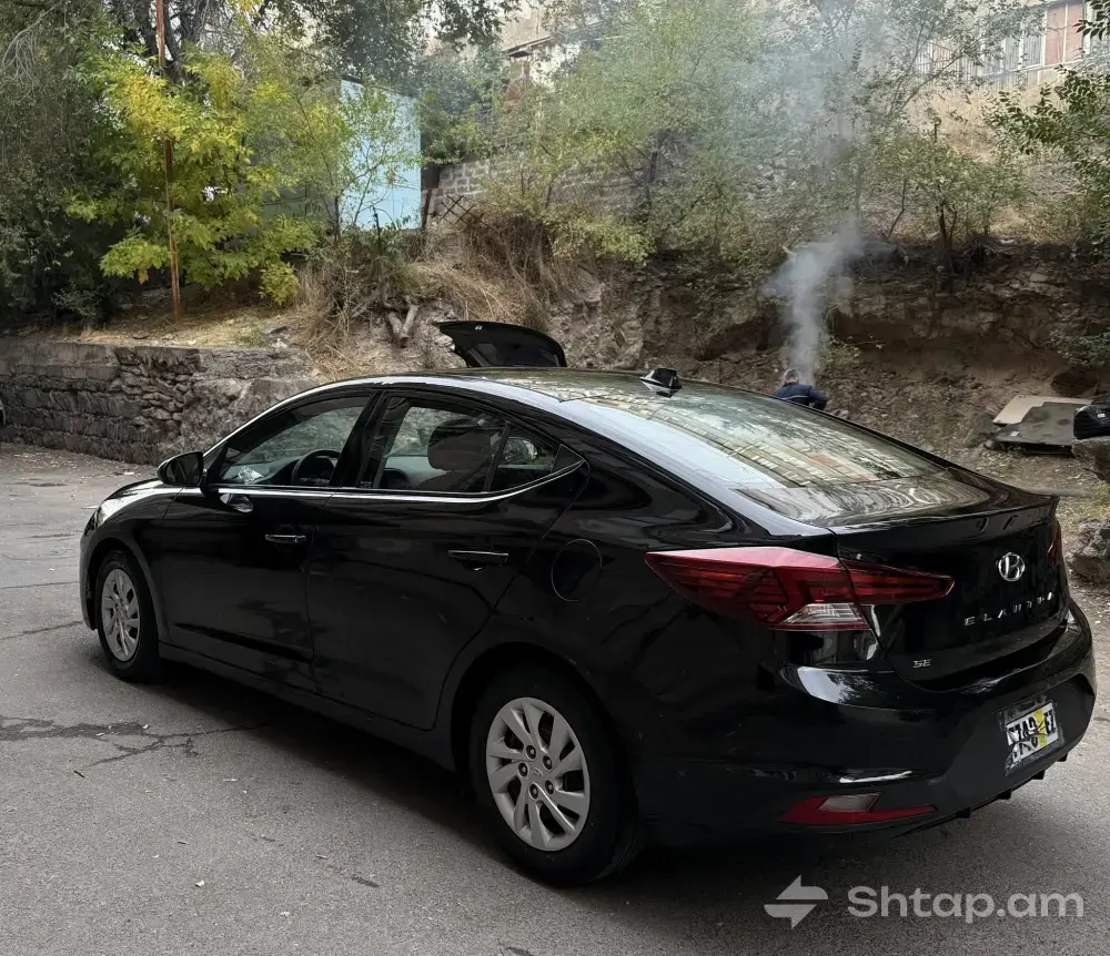 Վաճառվում է Hyundai Elantra Se 2019թ. 2