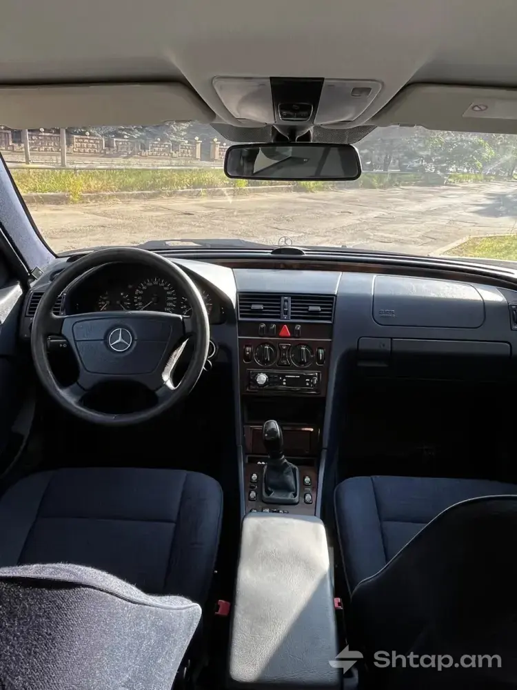 Վաճառվում է իդեալական վիճակում Mercedes-Benz C-Class 3