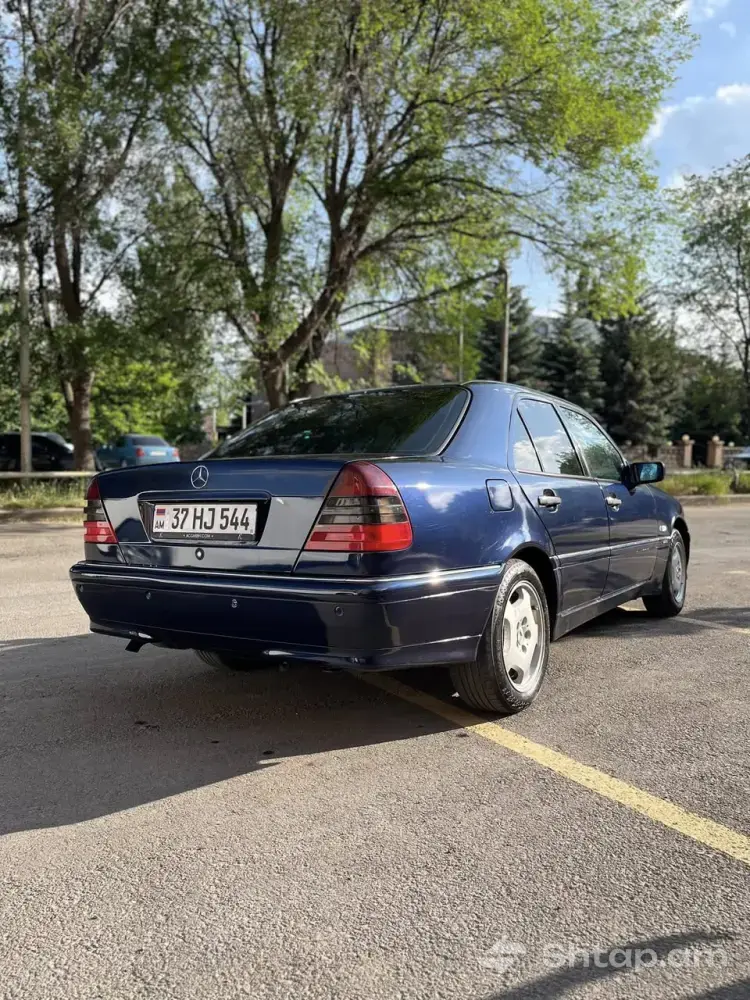 Վաճառվում է իդեալական վիճակում Mercedes-Benz C-Class 4