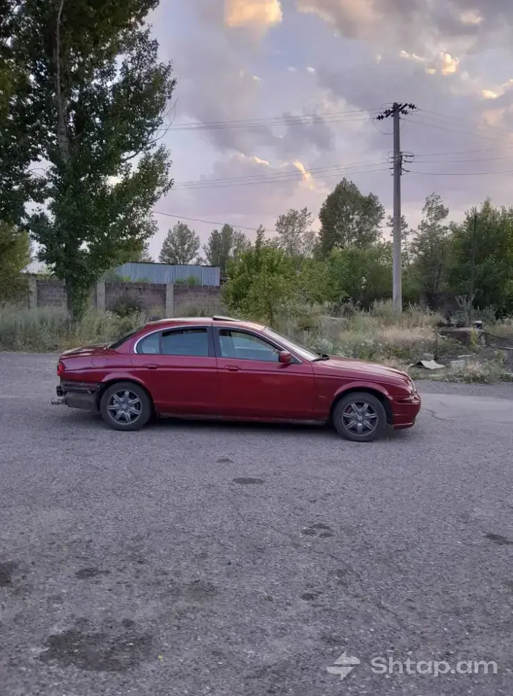 Վաճառվում է Jaguar S-Type ավտոմեքենա 1