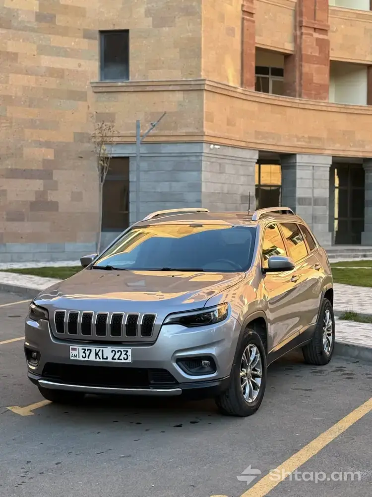 Վաճառվում է Jeep Cherokee Latitude Plus 2019 1