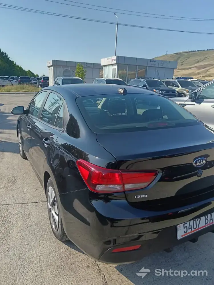 Perfect 2020 Kia Rio 4