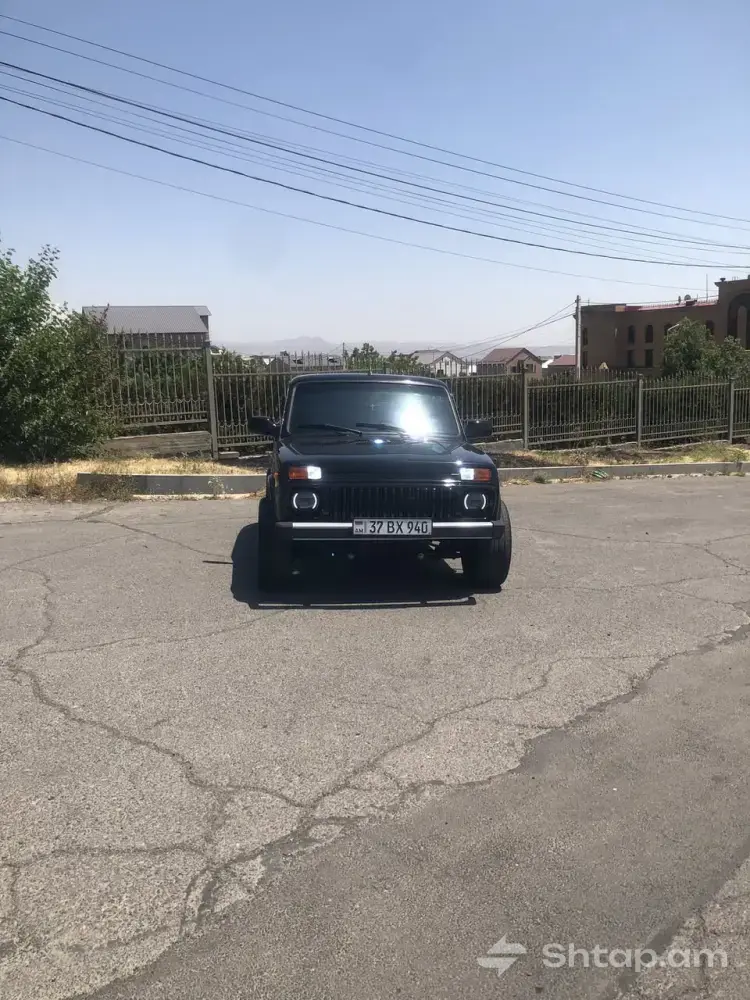Автомобиль Lada 4x4 на продажу 0