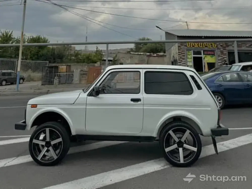 Վաճառվում է Lada Niva 2015 - Հատուկ առաջարկ 0