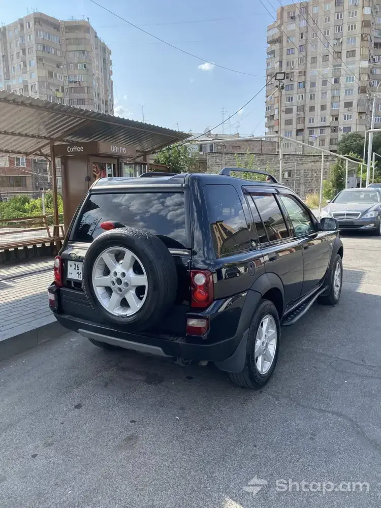 Buy Land Rover Freelander 4x4 in Good Condition 3