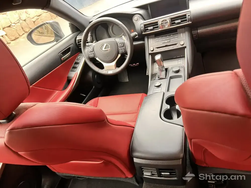 Վաճառվում է Lexus IS300 F SPORT 2020 1