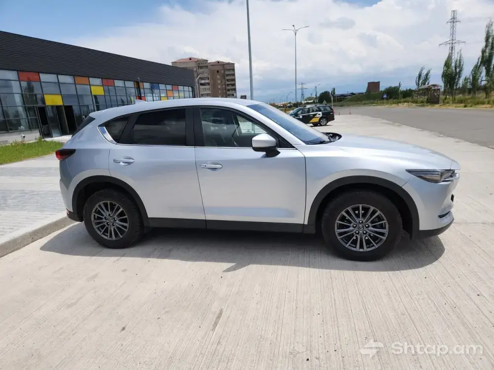 Идеальное состояние Mazda CX-5 2019 3