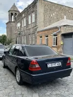 Продается Mercedes-Benz C180 1997 года image thumbnail 3