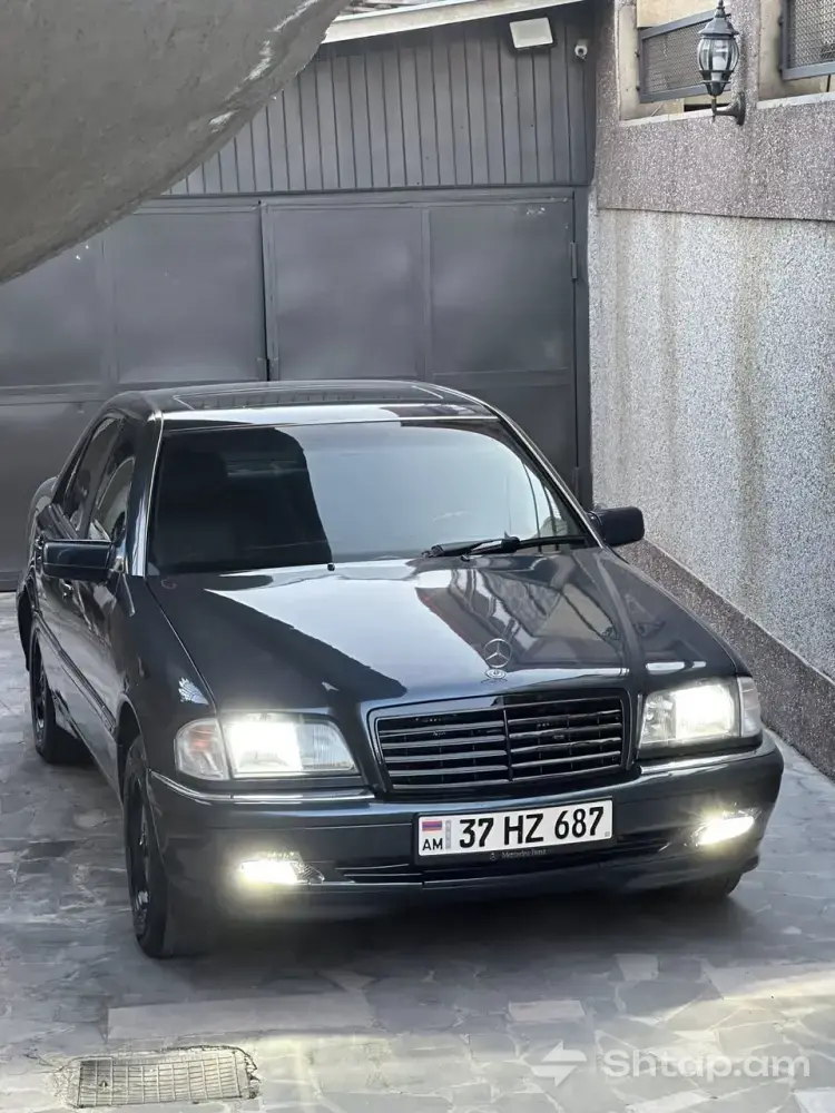 Perfect 1997 Mercedes-Benz C180 0