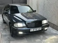 Perfect 1997 Mercedes-Benz C180 image thumbnail 3