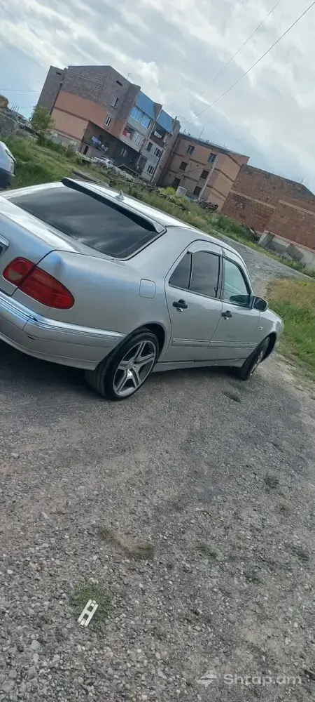 Buy Mercedes-Benz E-Class (W210) 2