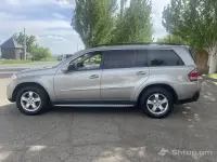 Mercedes-Benz GL 450 in Excellent Condition image thumbnail 1