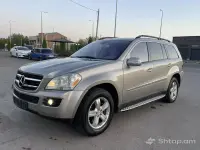 Mercedes-Benz GL 450 in Excellent Condition image thumbnail 4