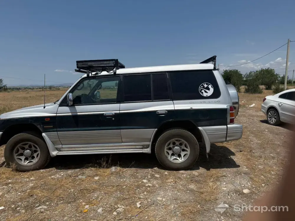 Mitsubishi Pajero 2001 in Excellent Condition 1