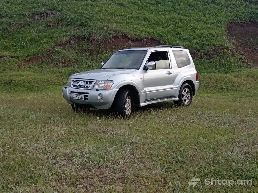 Վաճառվում է Mitsubishi Pajero 3.0 V6 2005 2