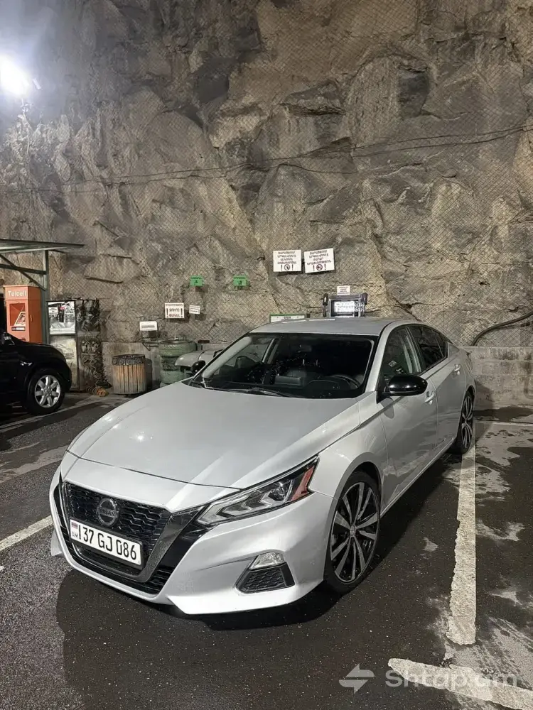 Վաճառվում է Nissan Altima 2019՝ իդեալական վիճակում 0