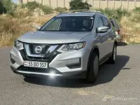 Buy Nissan Rogue 2017 image thumbnail 1