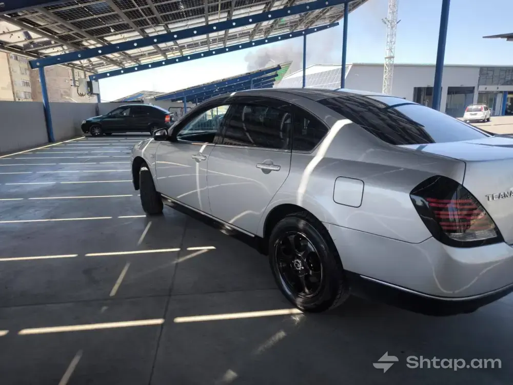 Идеальное состояние Nissan Teana 2003 2