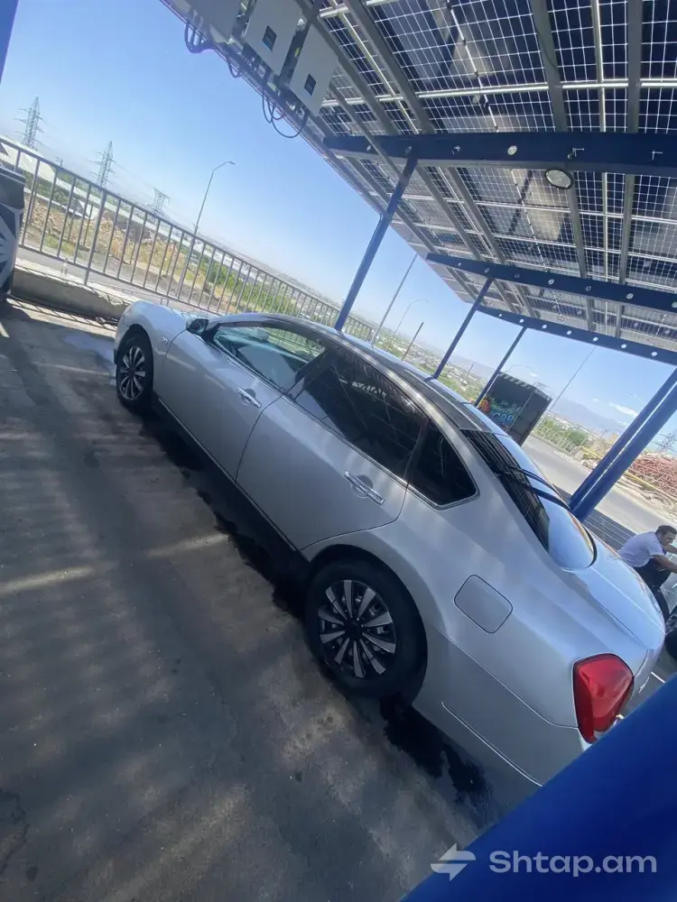 Վաճառվում է Nissan Teana 2004թ.՝ Գազի Բալոնով և Նոր Շարժիչով 4