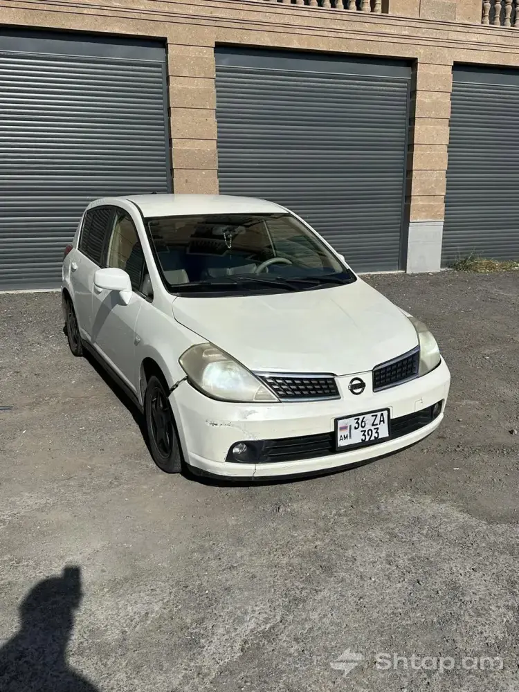 Nissan Tiida 2005 года на продажу 1