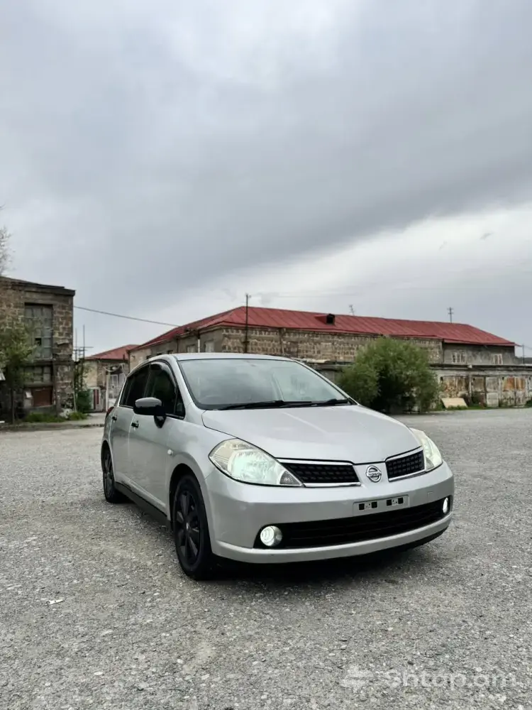 Nissan Tiida 2005 in Excellent Condition 0