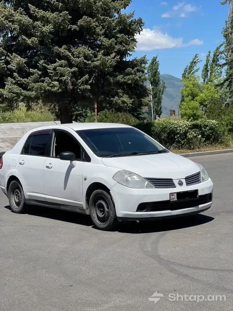 Nissan Tiida 2006 in Good Condition 1