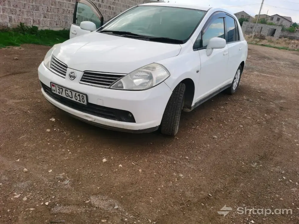 Վաճառվում է Nissan Tiida 2006թ. մոդելը սպիտակ գույնով 1