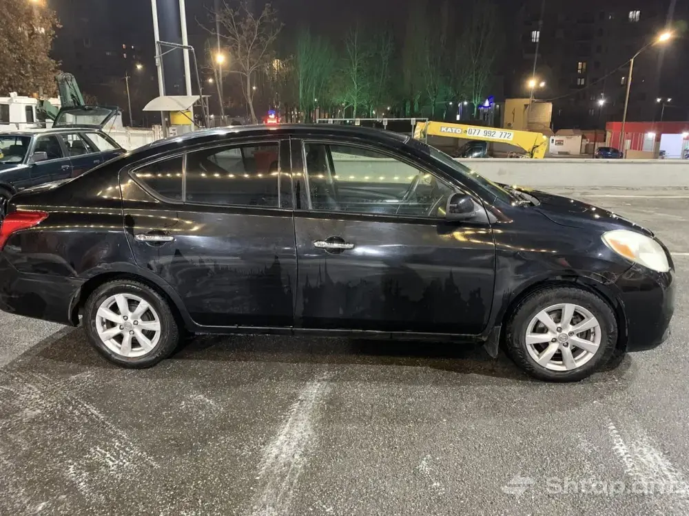 Վաճառվում է Nissan Versa 2011՝ գազով 2